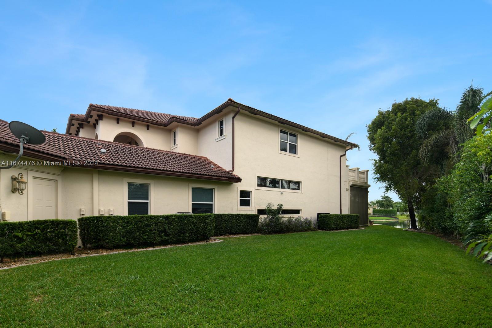 KAPOK GROVE ESTATES - Residential