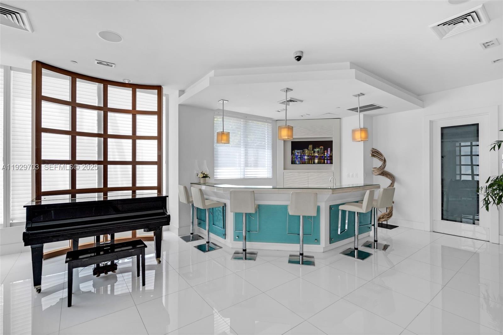 SAPPHIRE FORT LAUDERDALE - Residential Lease