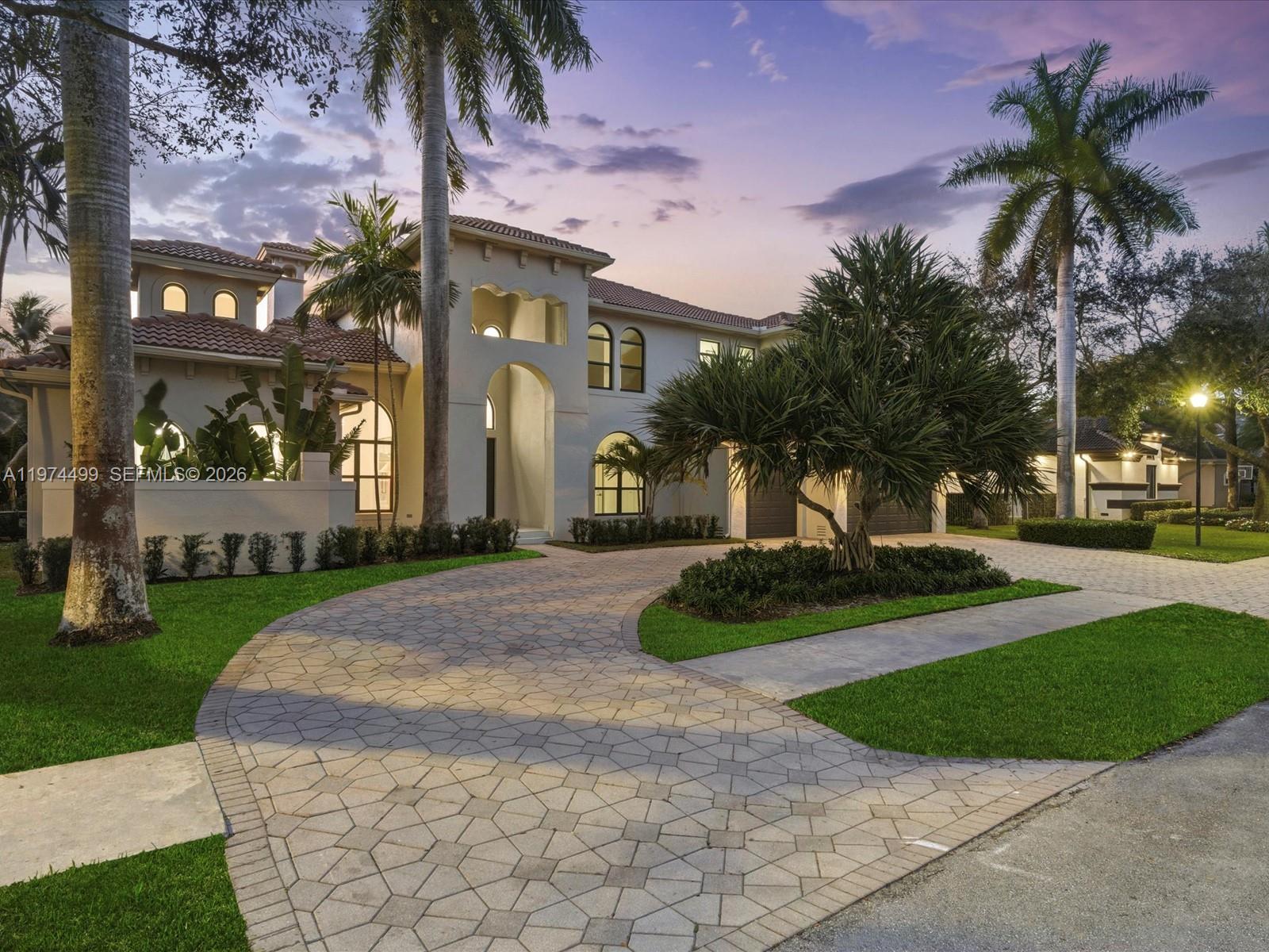 3303 W Stonebrook Cir