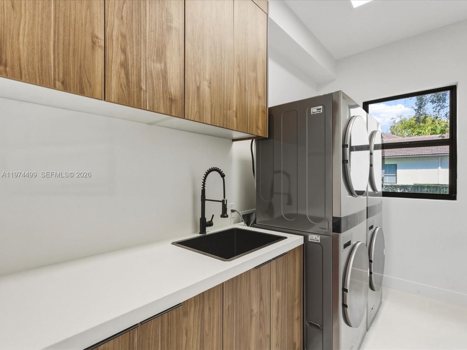 KAPOK GROVE ESTATES - Residential