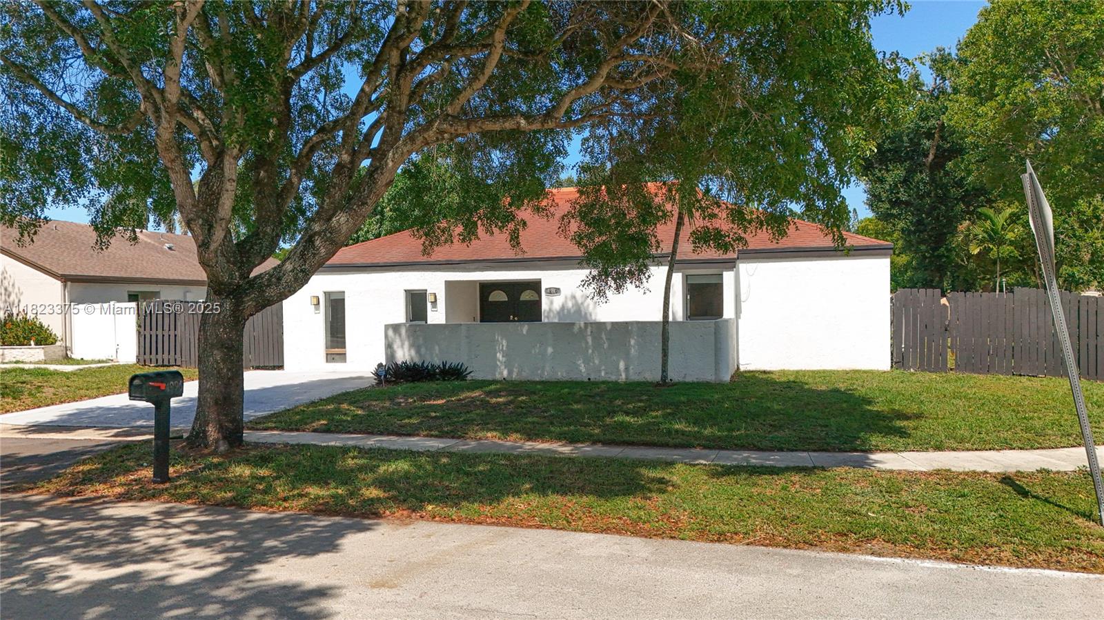 4996 SW 95th Ave