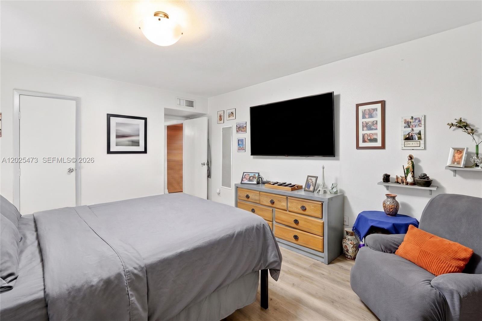 MIAMI LAKES LOCH LOMOND E - Residential