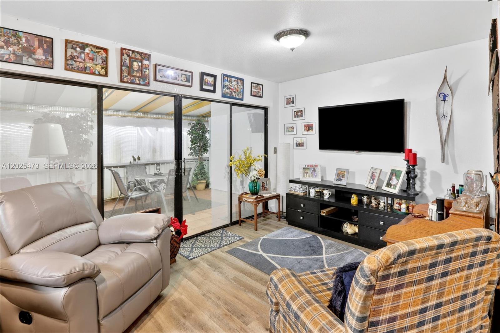 MIAMI LAKES LOCH LOMOND E - Residential