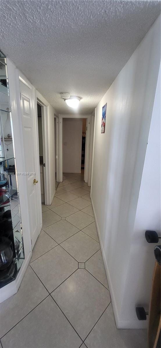 HALLMARK OF HOLLYWOOD CON - Residential Lease