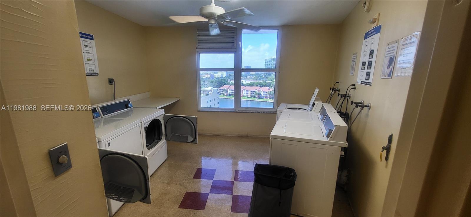 HALLMARK OF HOLLYWOOD CON - Residential Lease