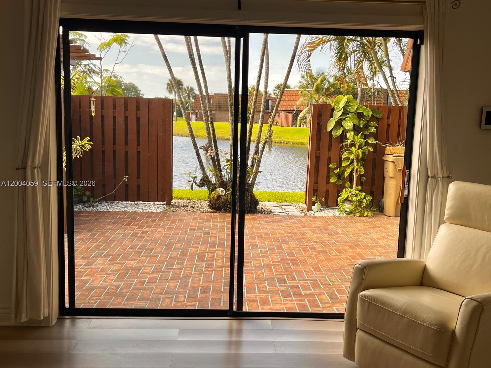 C H E ACRES - Residential