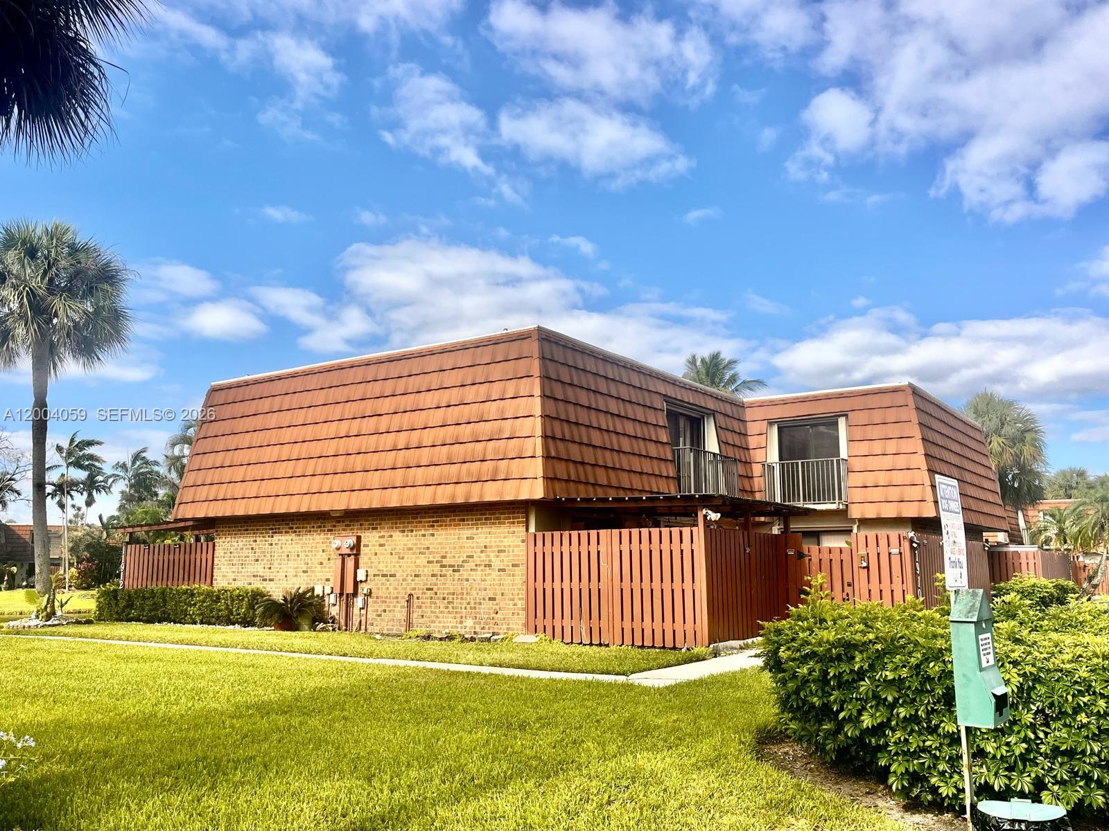 C H E ACRES - Residential