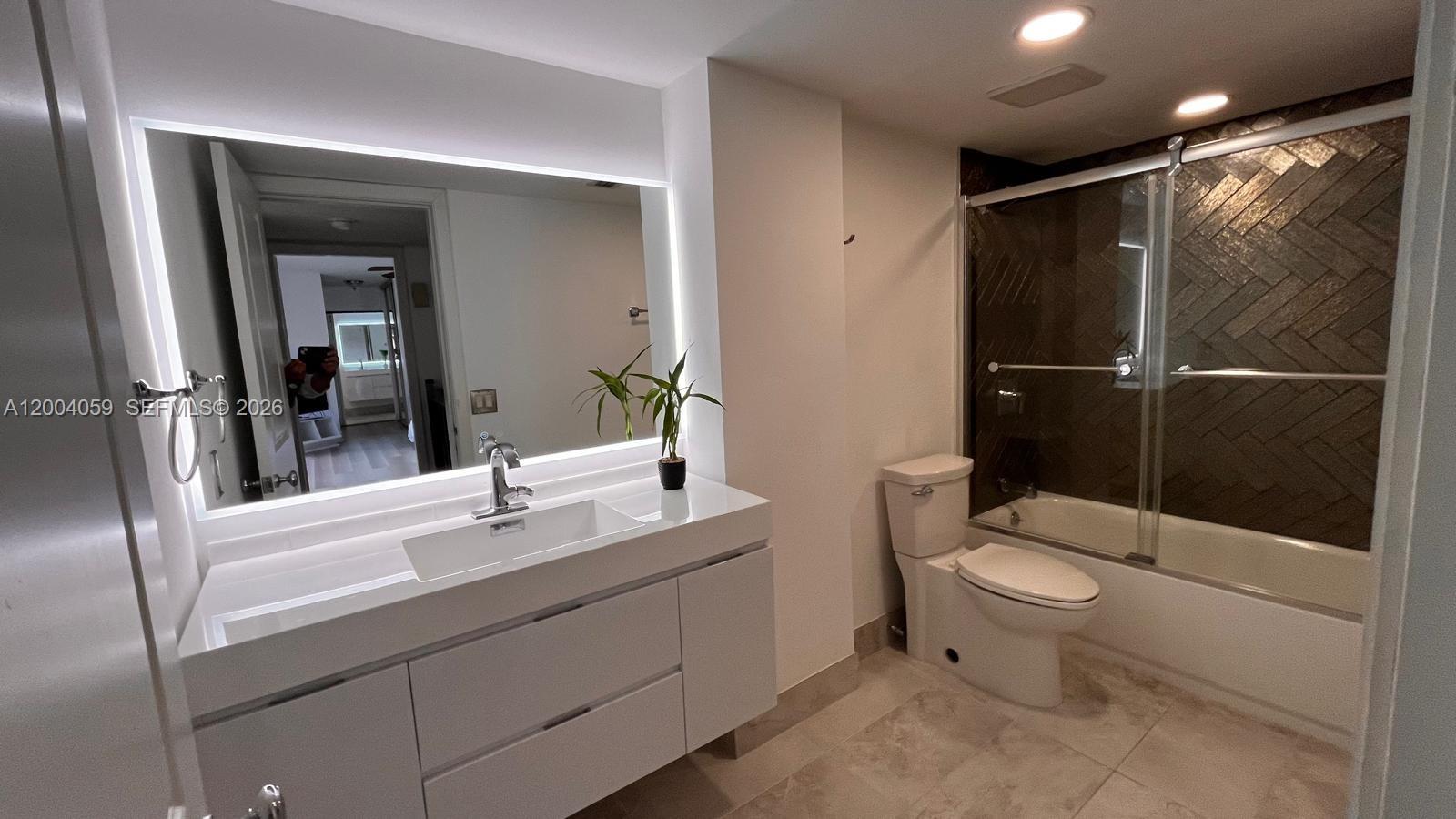 C H E ACRES - Residential