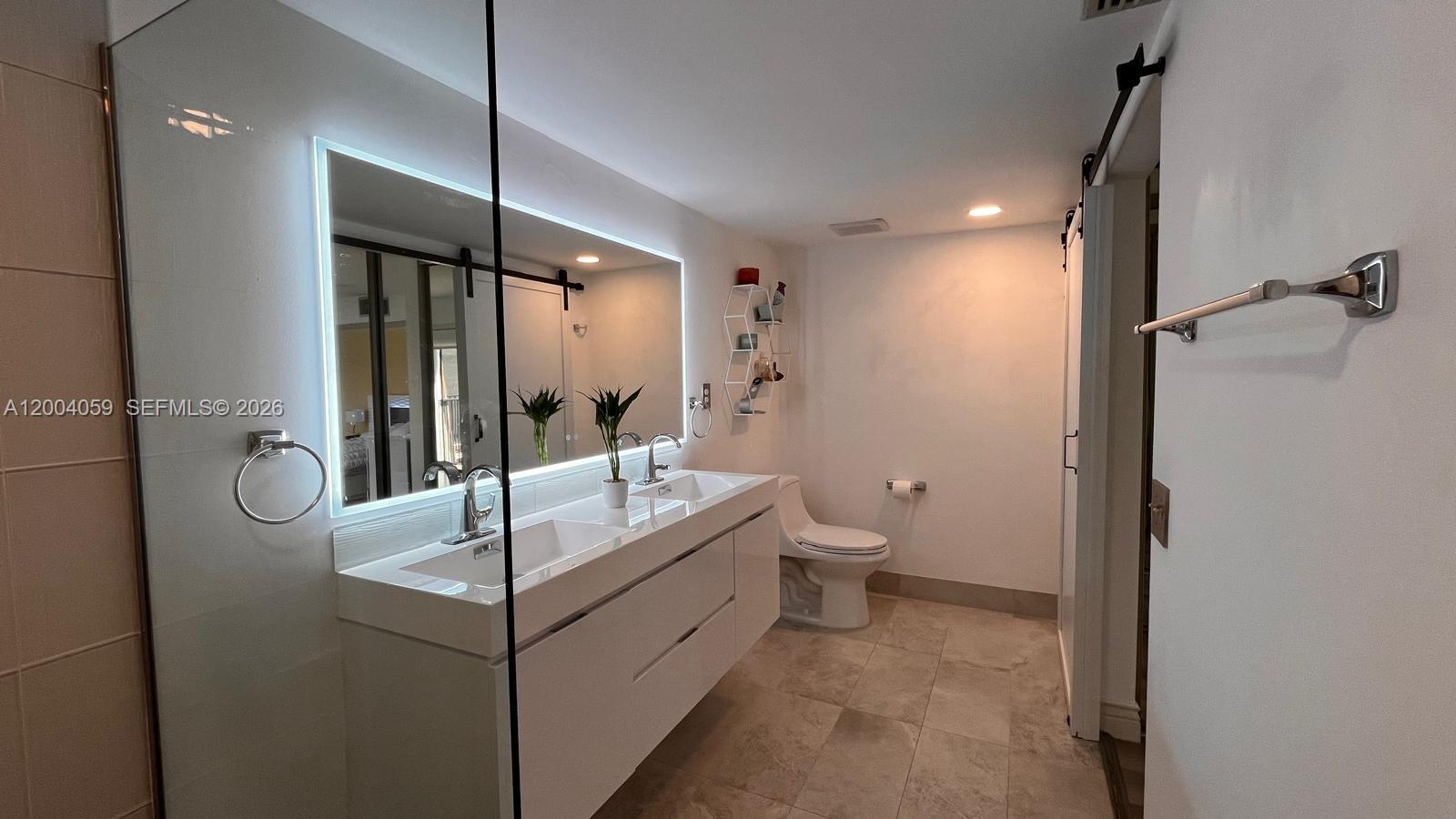 C H E ACRES - Residential