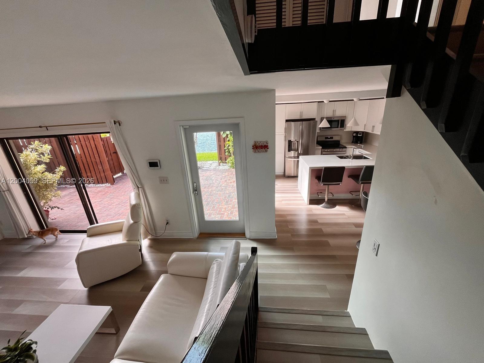 C H E ACRES - Residential