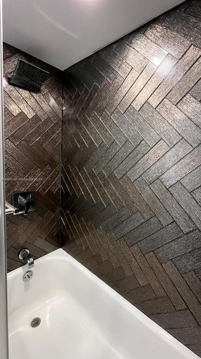 C H E ACRES - Residential