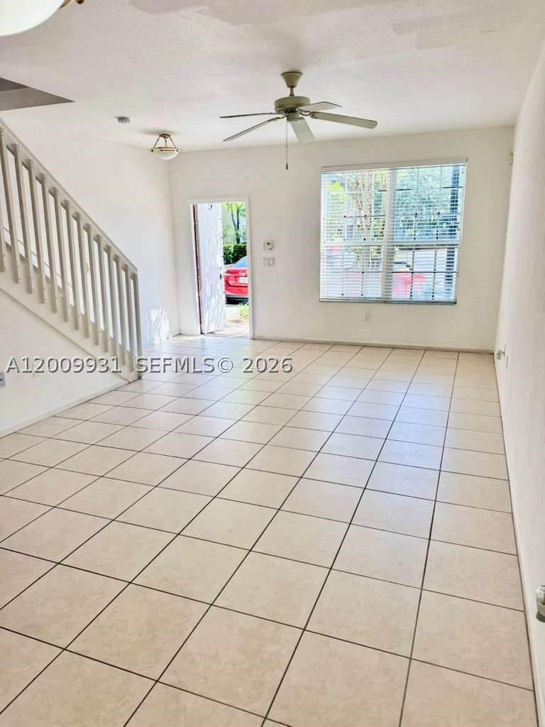 669 NW 42nd Ave