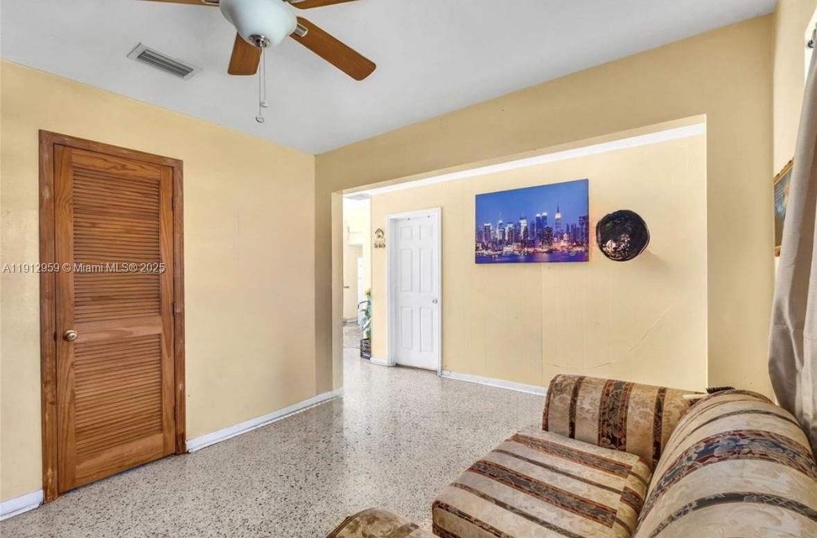 CAROL CITY 5TH ADDN - Residential