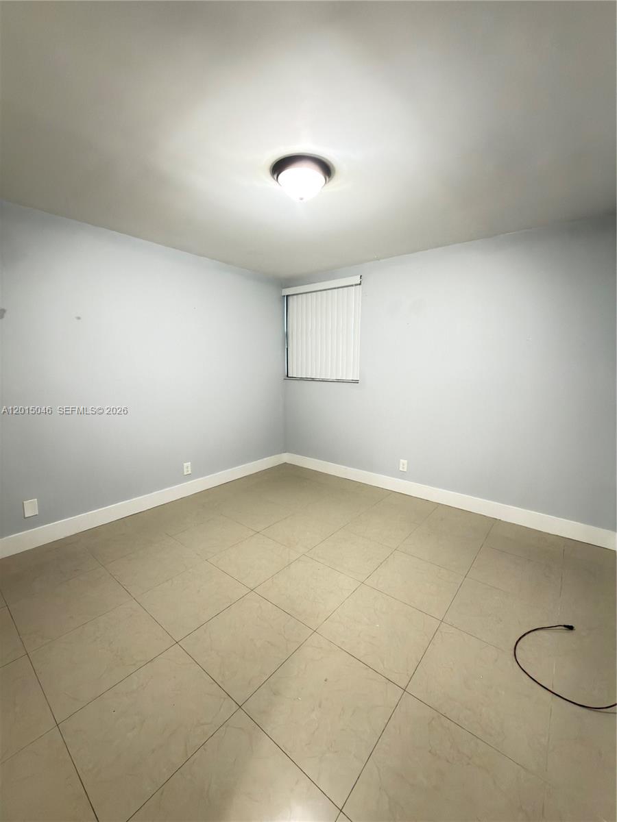 GREENGLADES CONDO IV - Residential Lease