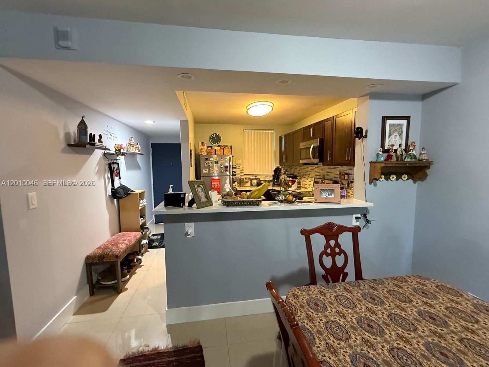 GREENGLADES CONDO IV - Residential Lease