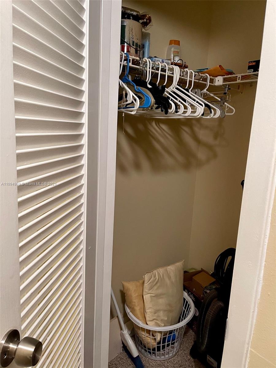 SUFFOLK AT CENTURY VILLAG - Residential