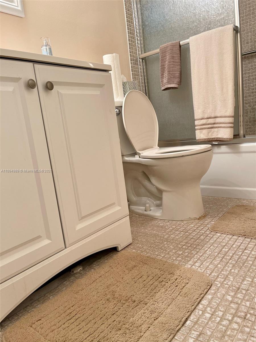 SUFFOLK AT CENTURY VILLAG - Residential