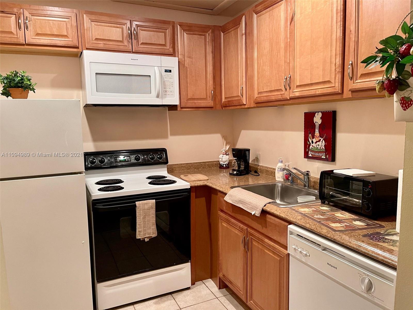 SUFFOLK AT CENTURY VILLAG - Residential