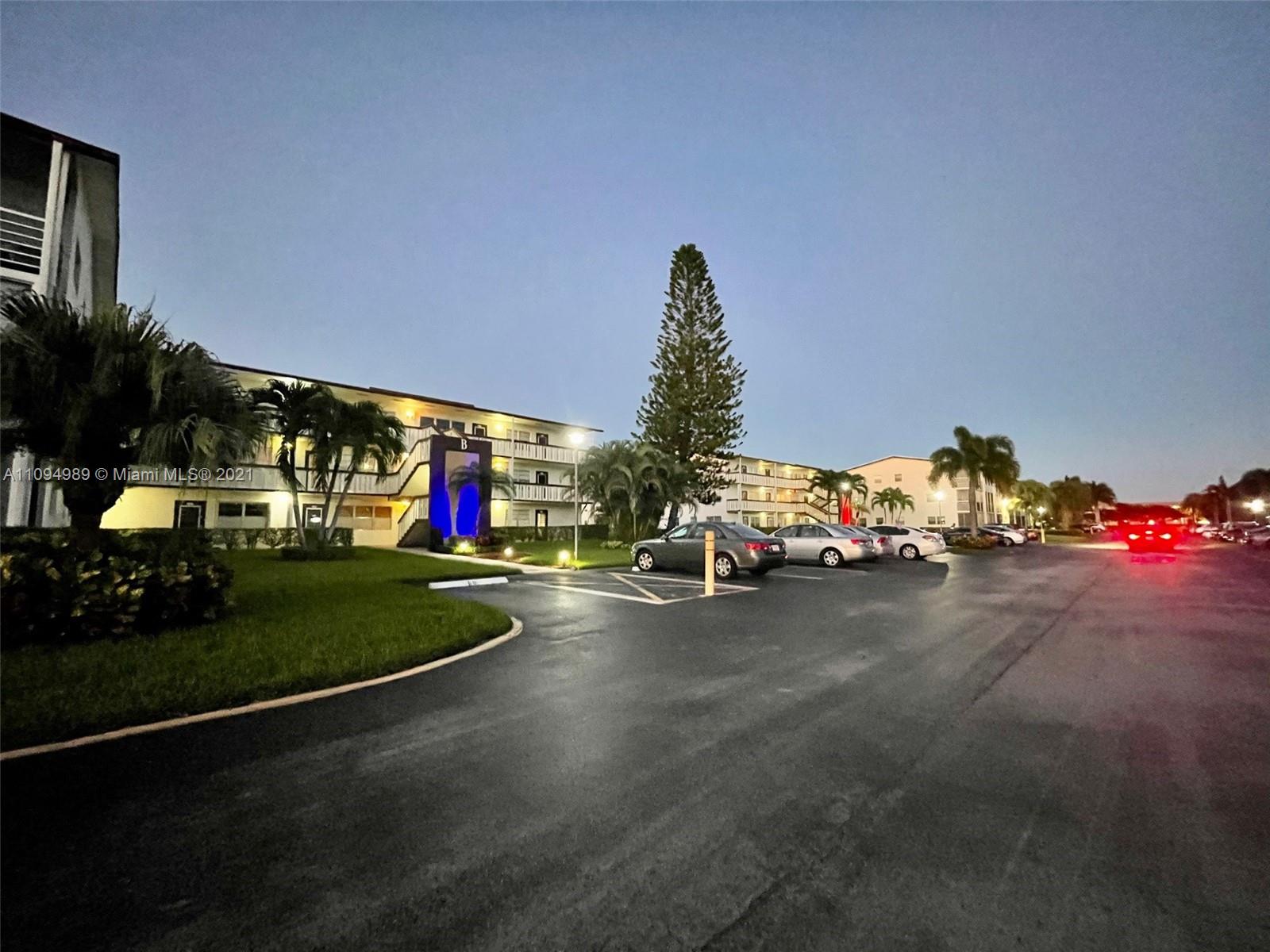 SUFFOLK AT CENTURY VILLAG - Residential