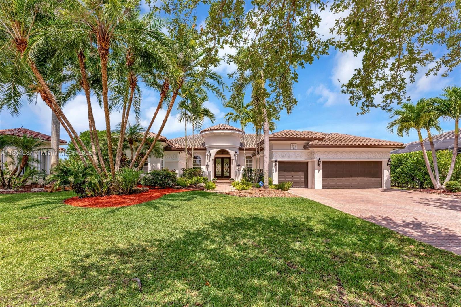 12668 NW 74th Pl, Parkland, FL, 33076/$1,389,000 4 12668 NW 74th Pl