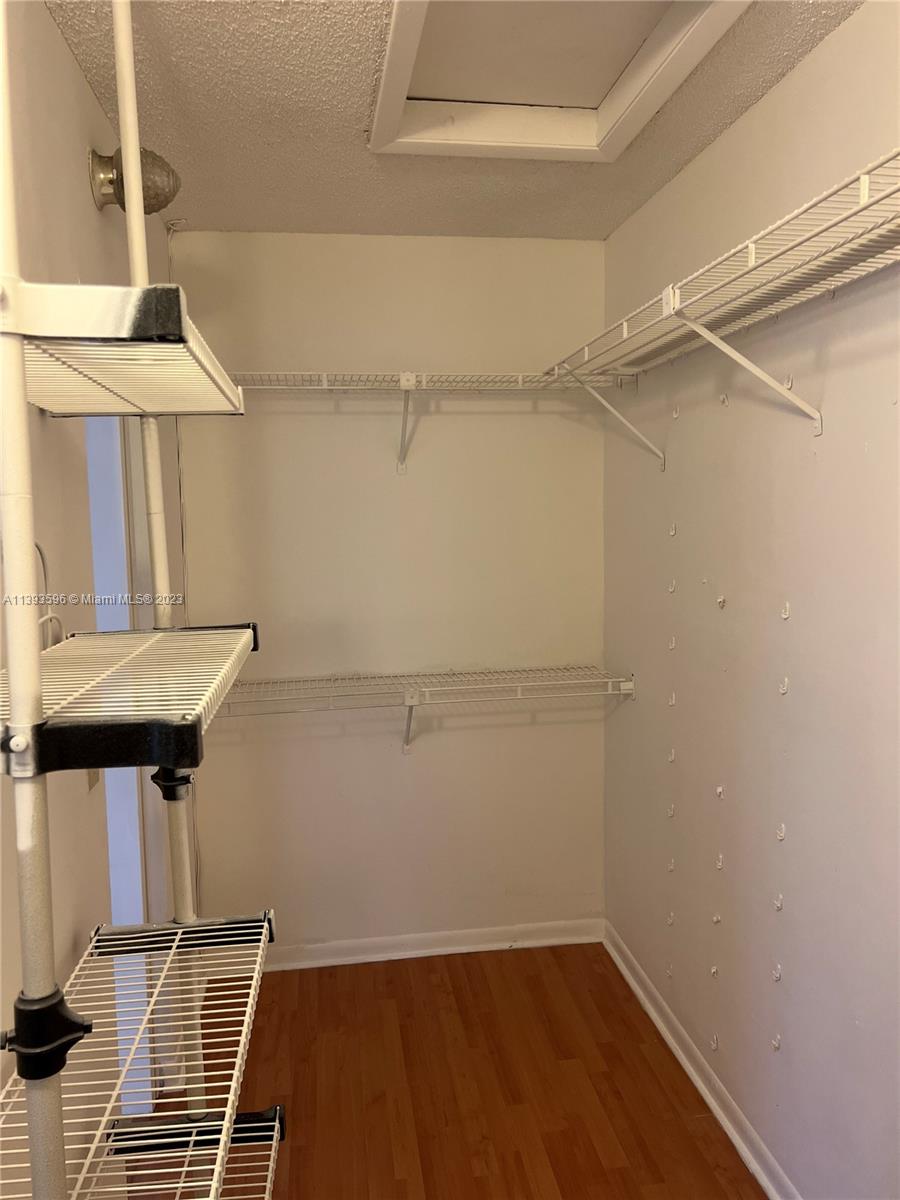 PEMBROKE POINTE SECTION T - Residential