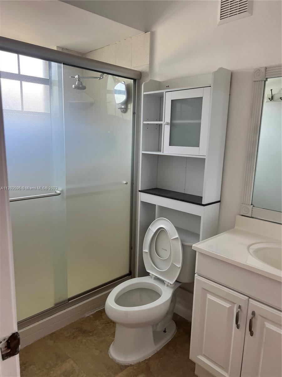 PEMBROKE POINTE SECTION T - Residential