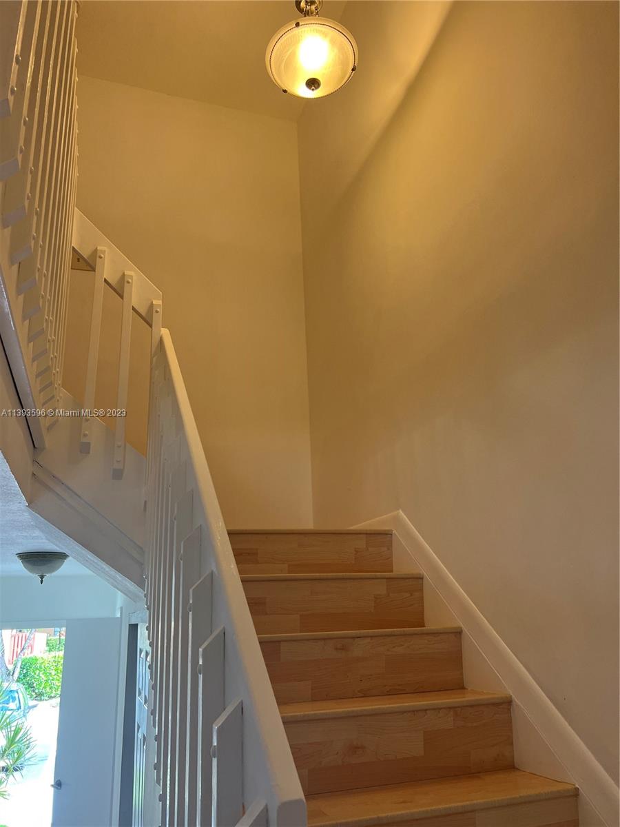 PEMBROKE POINTE SECTION T - Residential