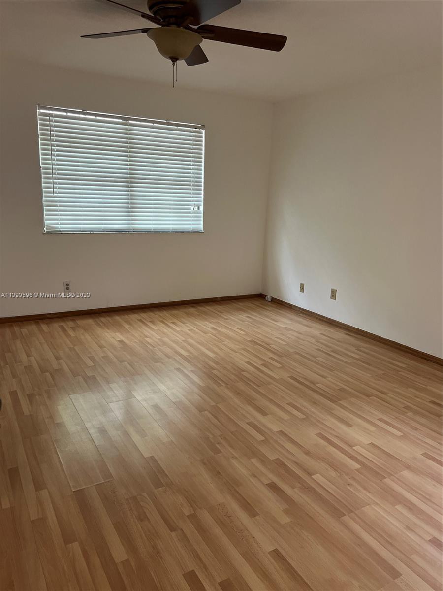 PEMBROKE POINTE SECTION T - Residential