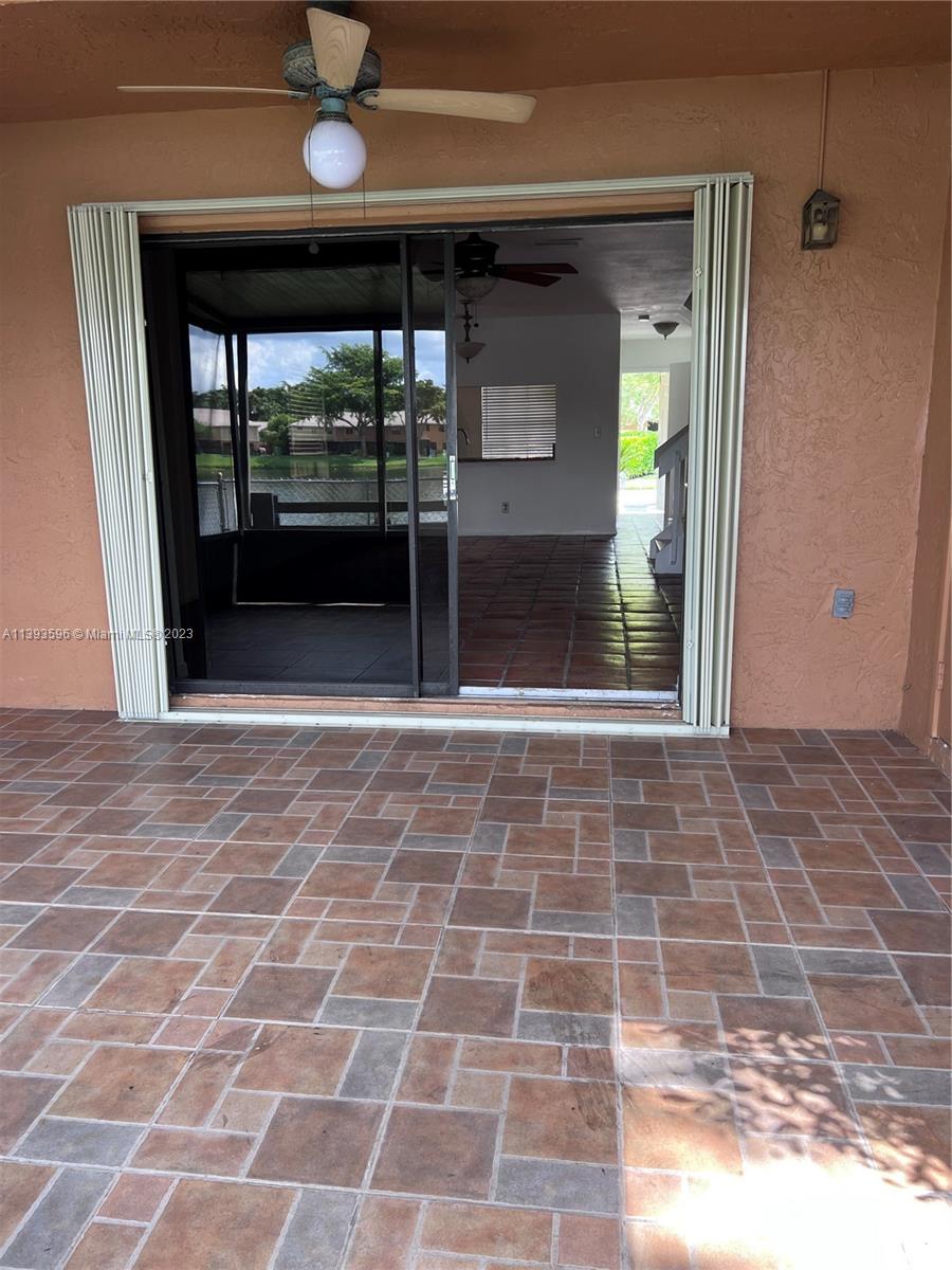 PEMBROKE POINTE SECTION T - Residential