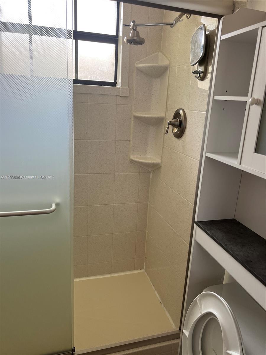 PEMBROKE POINTE SECTION T - Residential