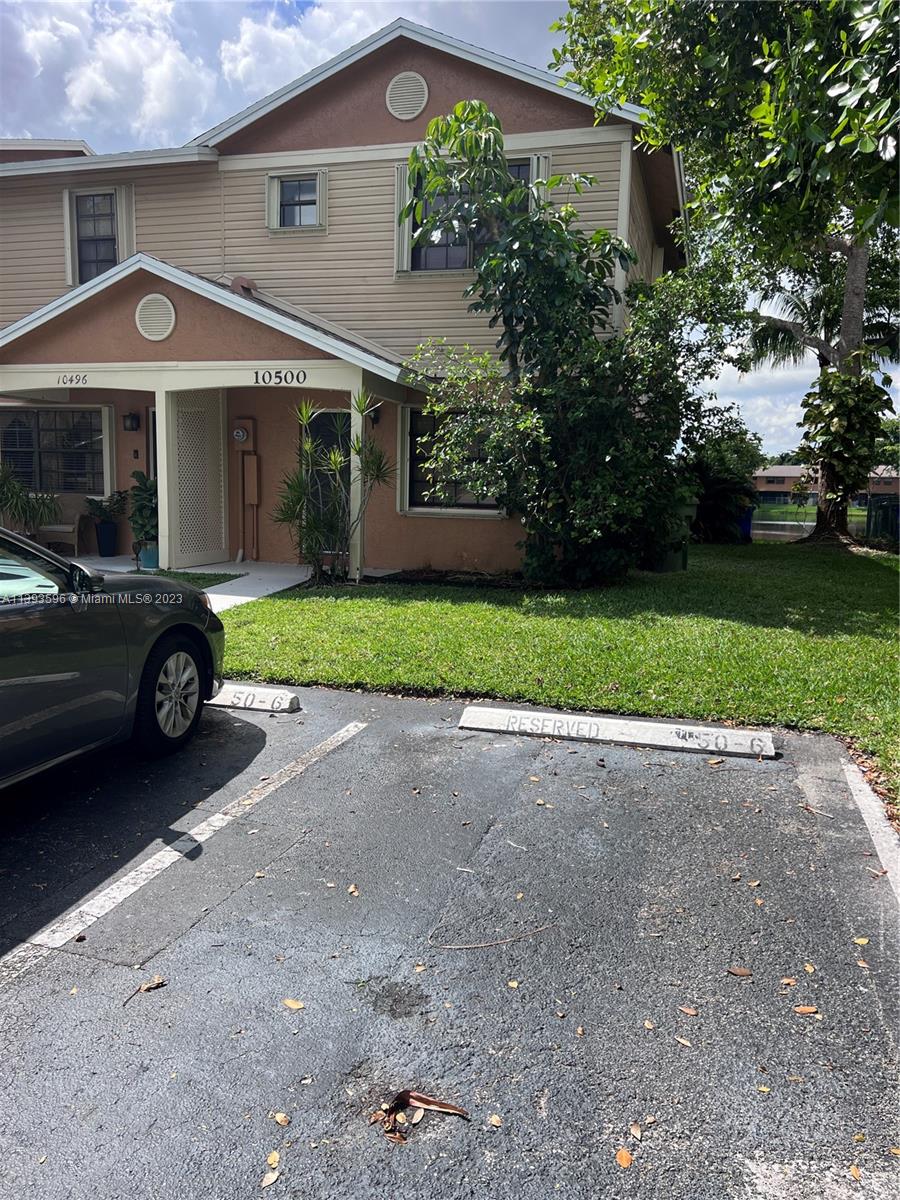 PEMBROKE POINTE SECTION T - Residential