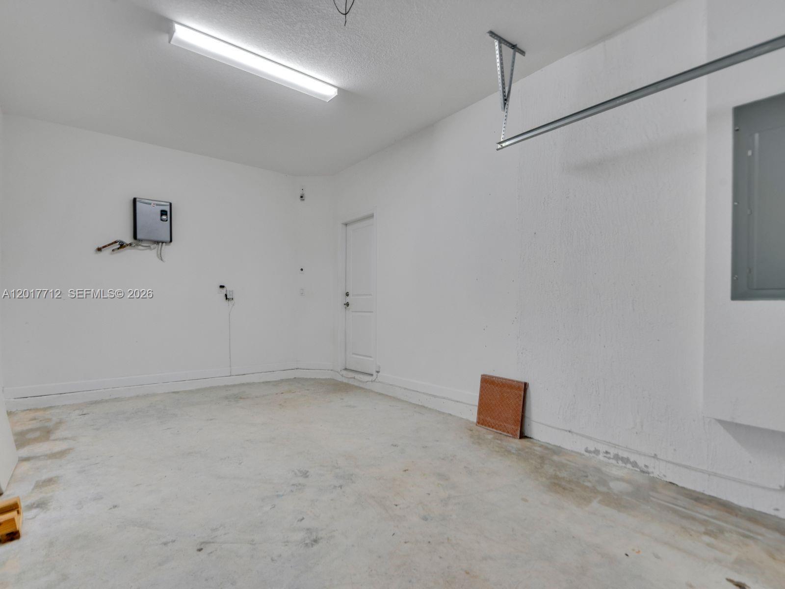 ALLAPATTAH GDNS - Residential Lease