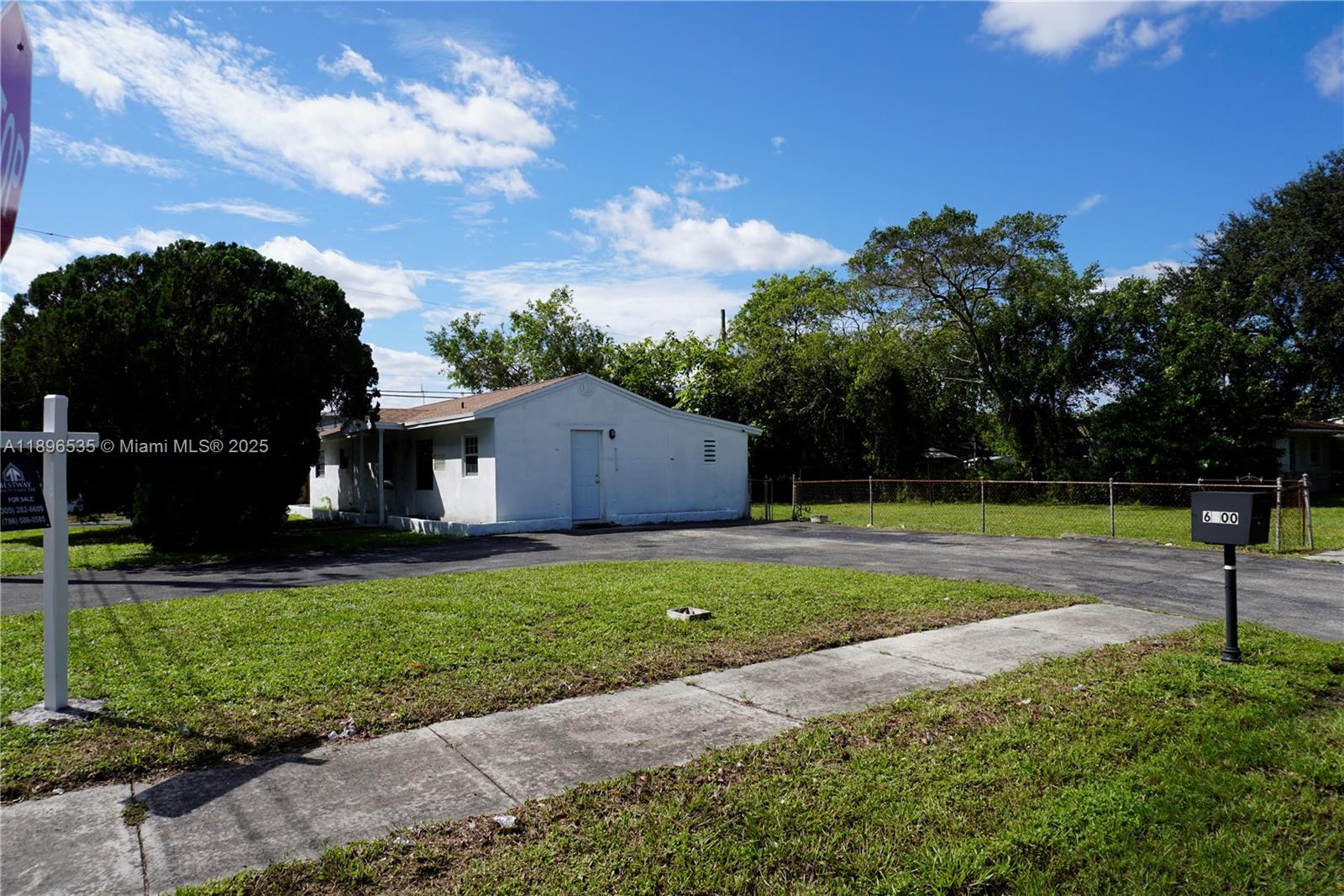 THIRD AMEND PLAT OF PORTI - Residential