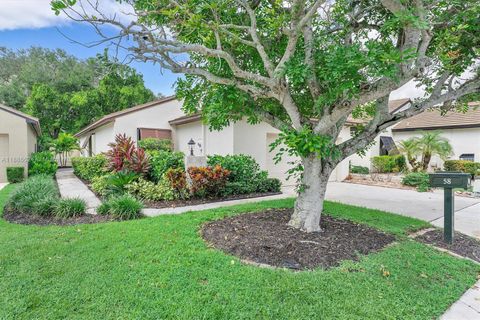 Photo of 58 Ironwood Way N, Palm Beach Gardens, FL 33418 (MLS # A11886624)