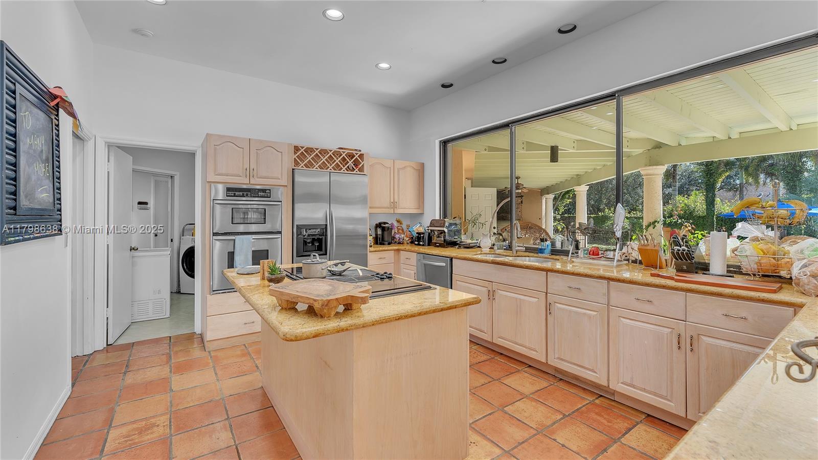 COUNTRY GROVE ESTATES - Residential