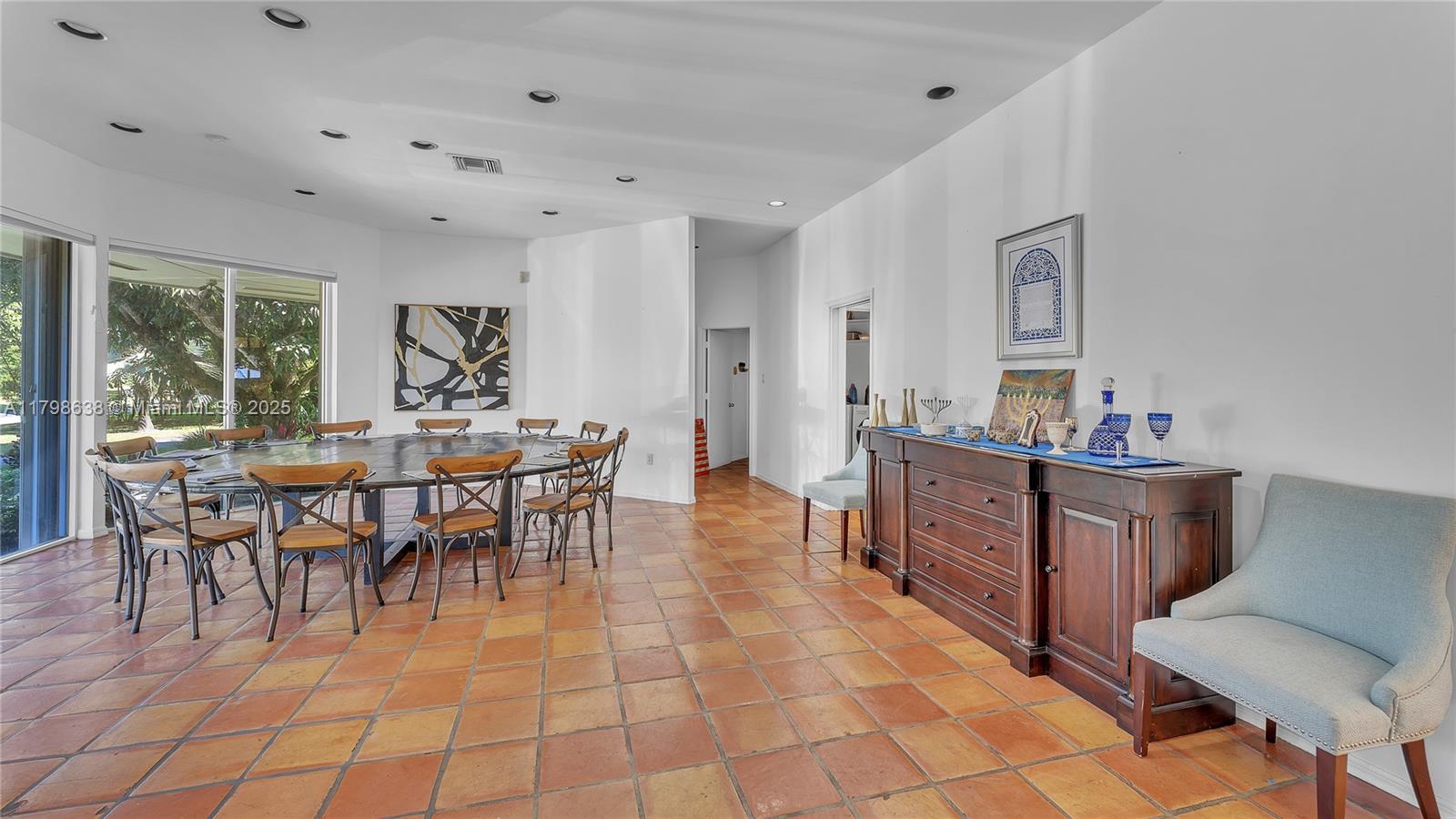 COUNTRY GROVE ESTATES - Residential