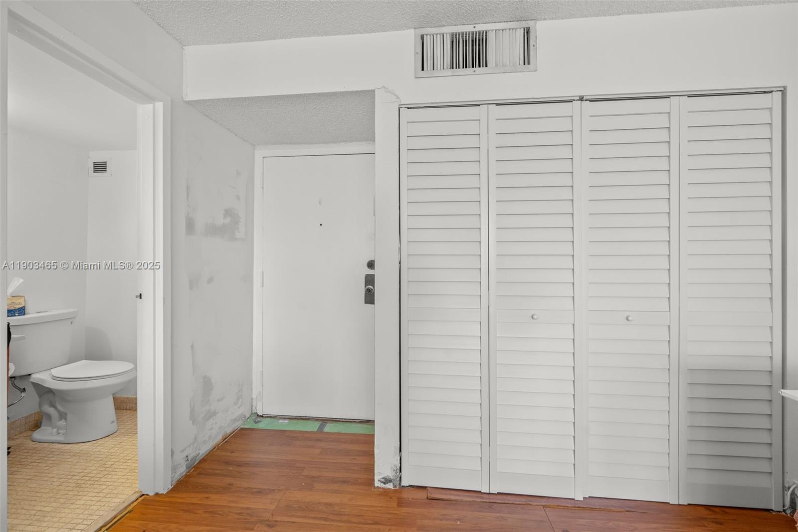 PLAZA OF AMERICAS CONDO P - Residential