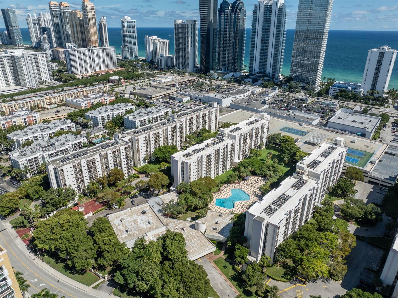 PLAZA OF AMERICAS CONDO P - Residential