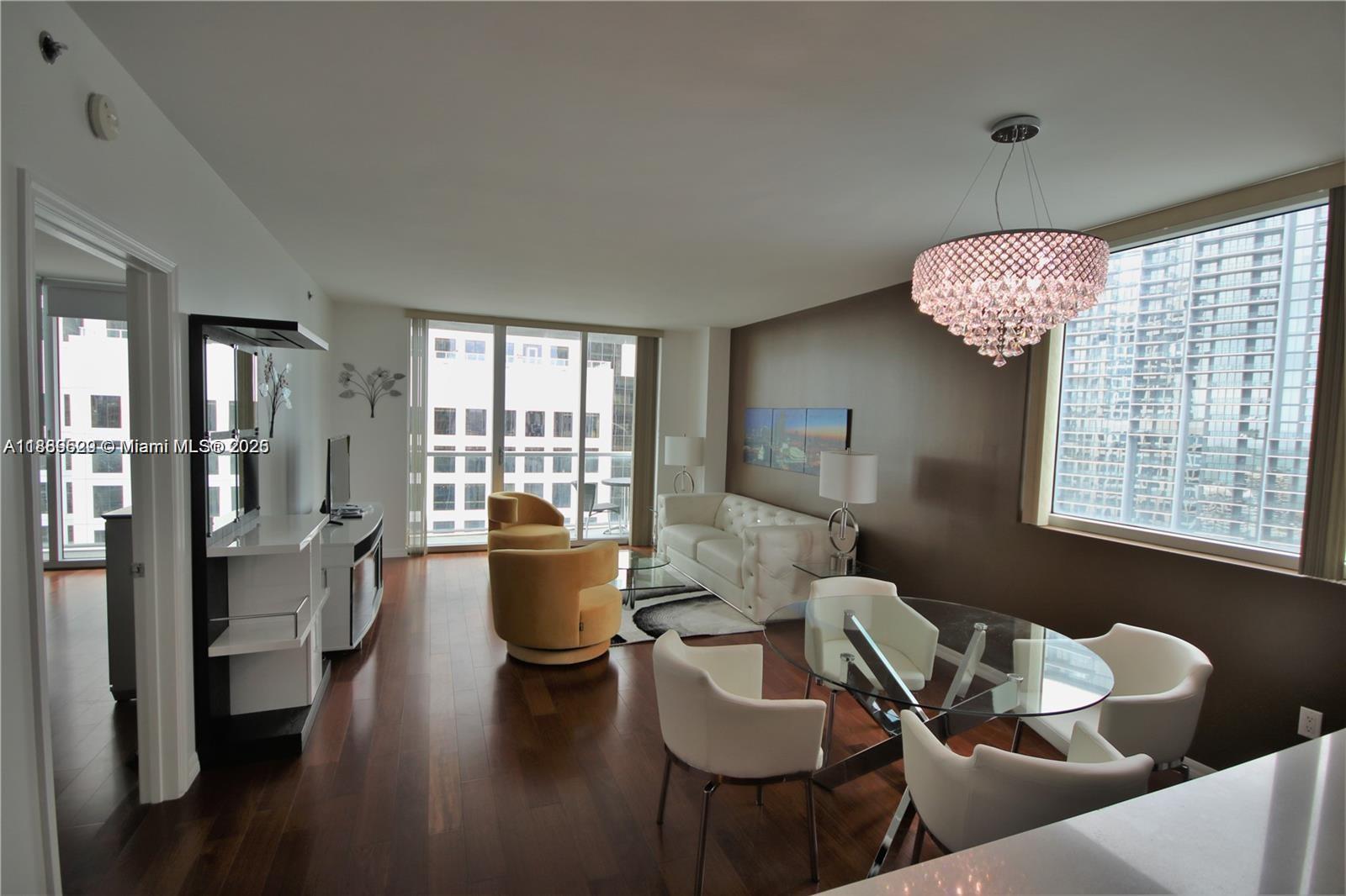 500 Brickell Ave 3510