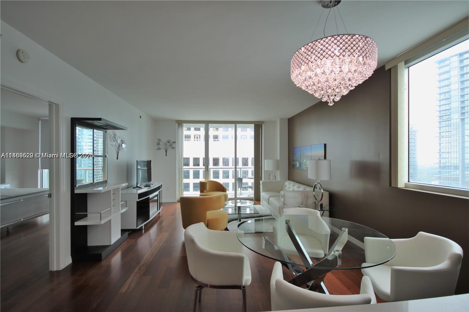 500 Brickell Ave 3510