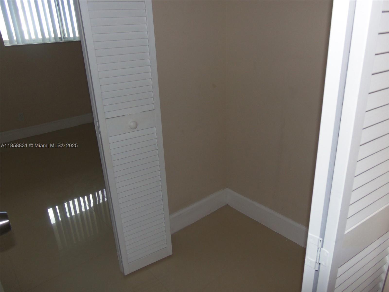 CASCADES OF LAUDERHILL 2 - Residential