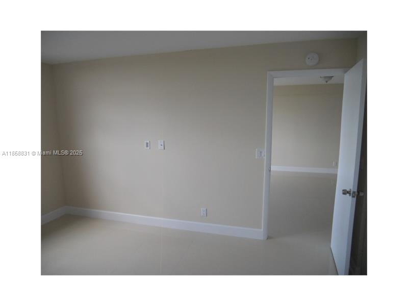 CASCADES OF LAUDERHILL 2 - Residential