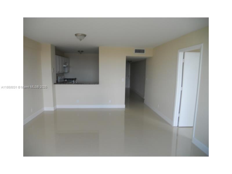 CASCADES OF LAUDERHILL 2 - Residential