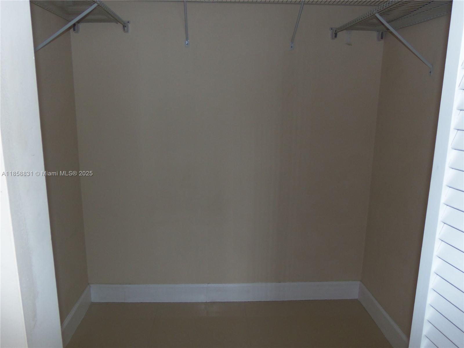 CASCADES OF LAUDERHILL 2 - Residential