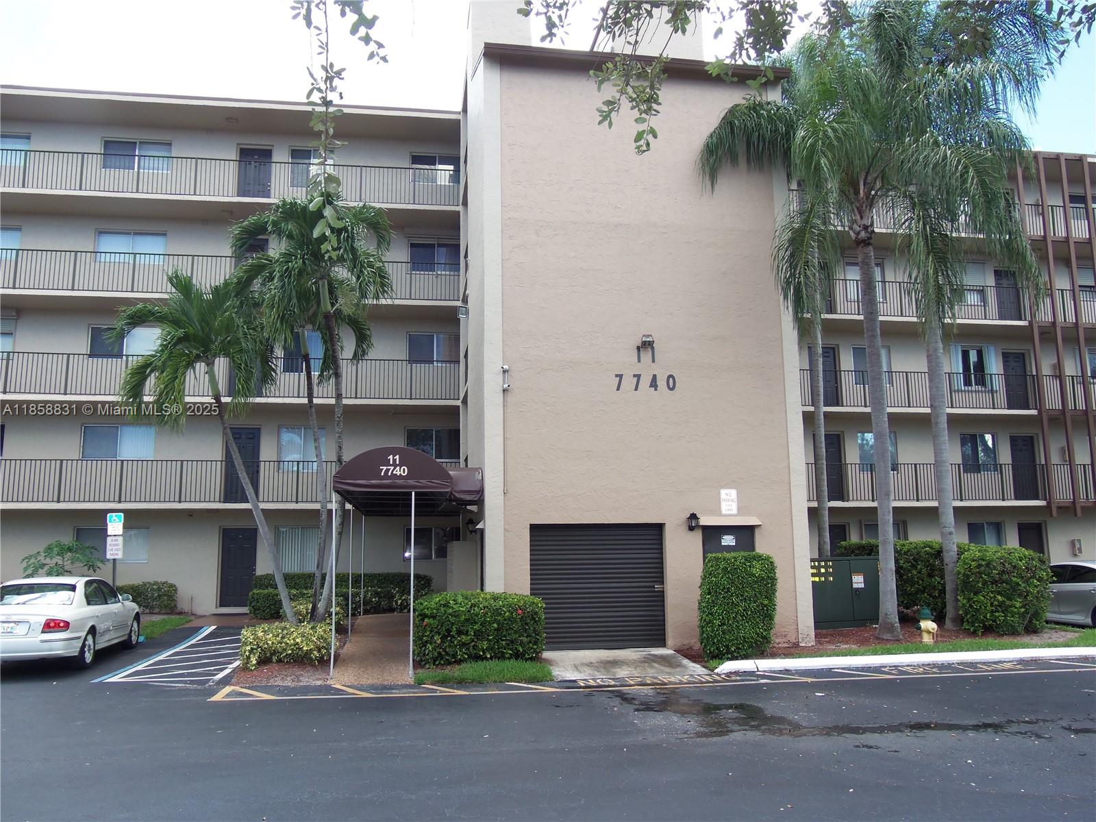 CASCADES OF LAUDERHILL 2 - Residential
