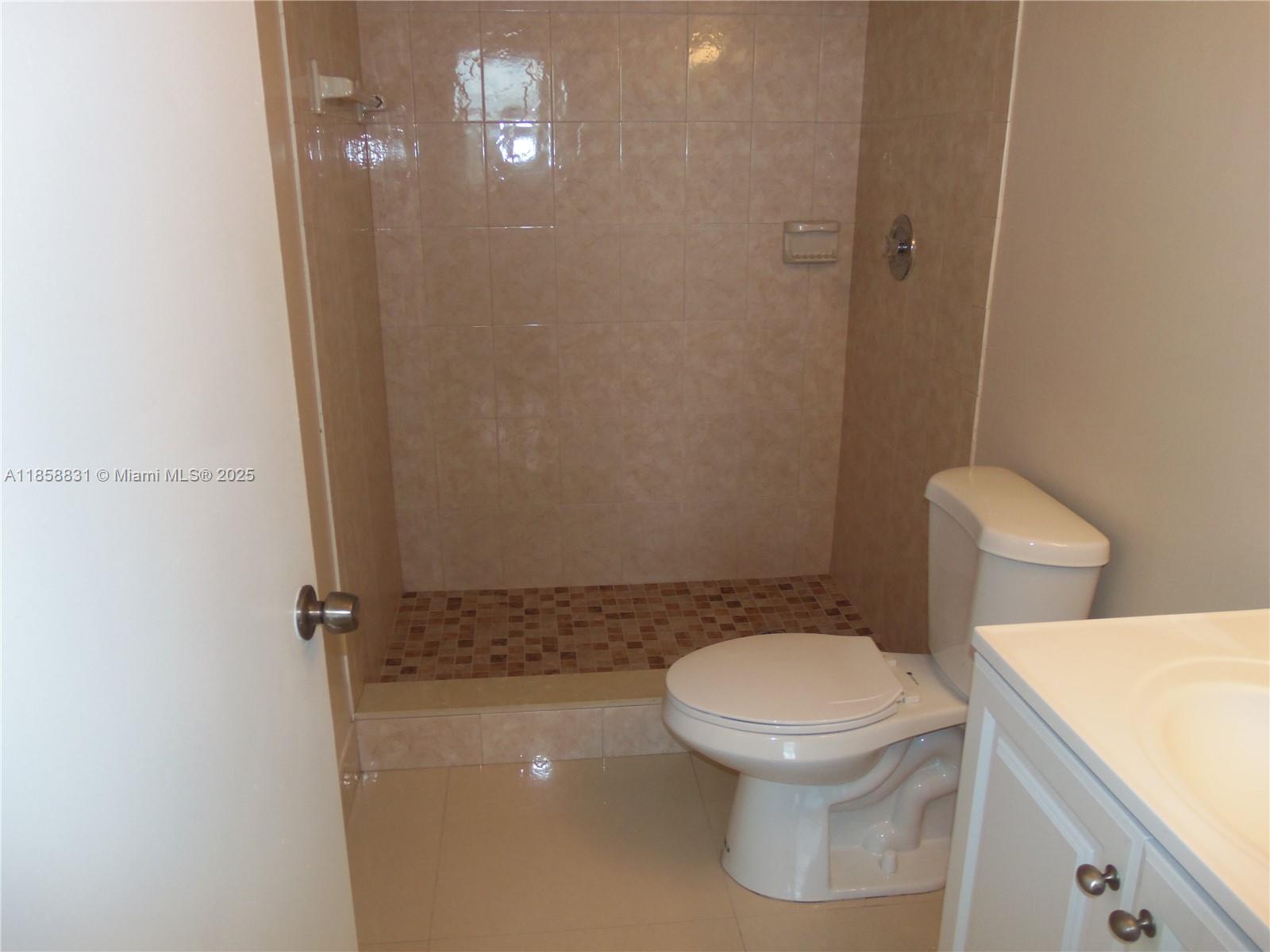 CASCADES OF LAUDERHILL 2 - Residential