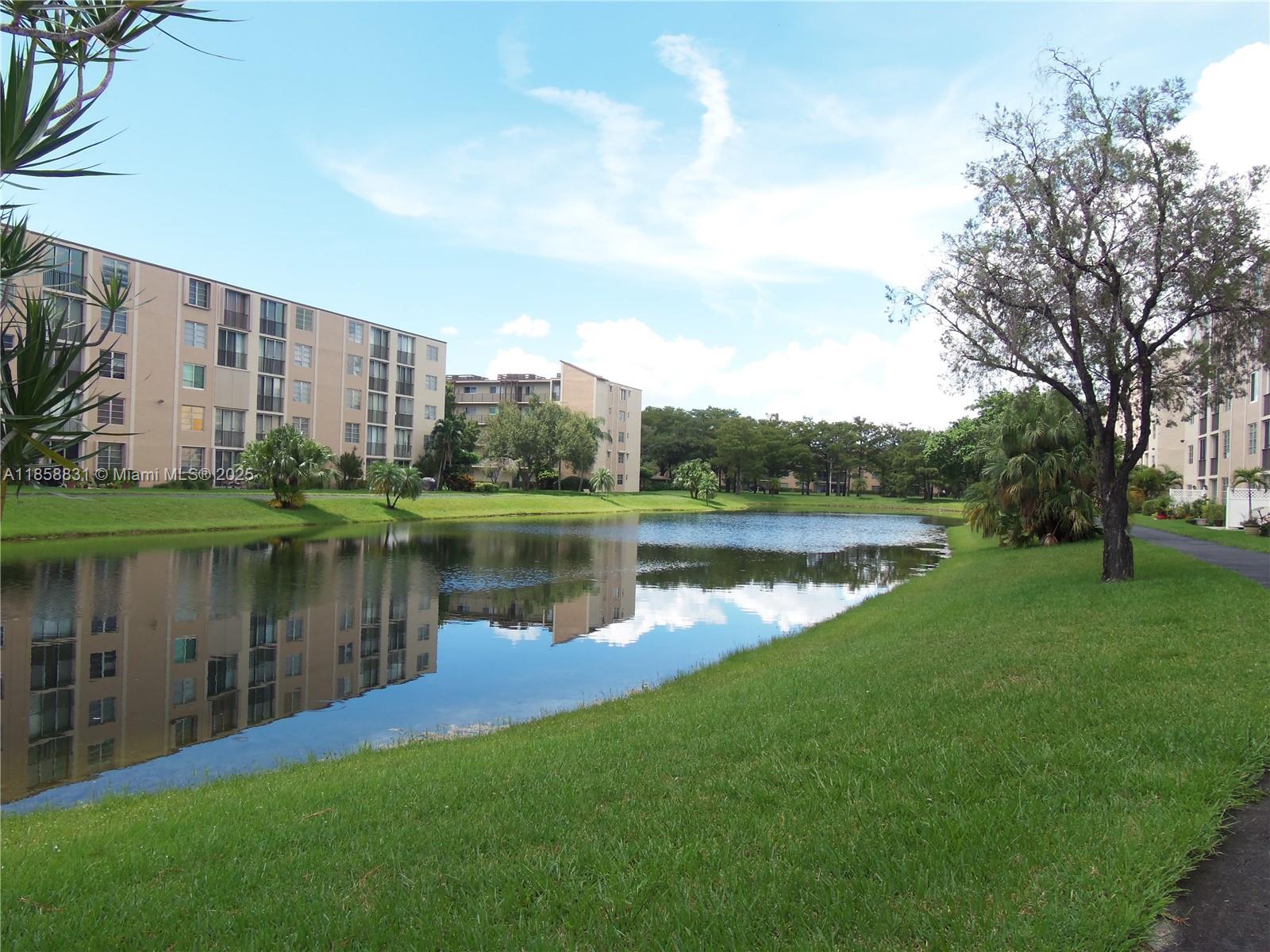 CASCADES OF LAUDERHILL 2 - Residential