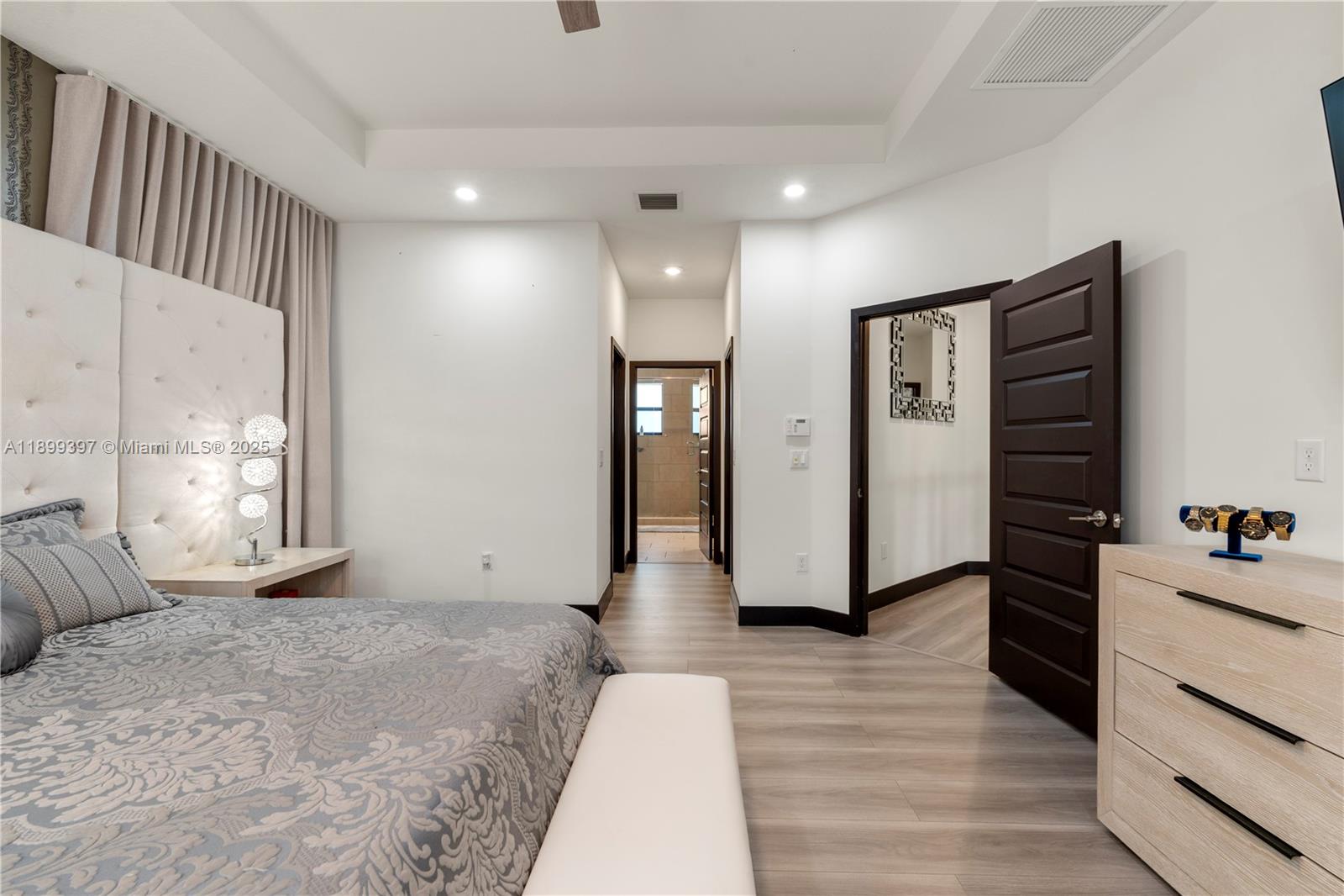 DUNNWOODY LAKE - Residential