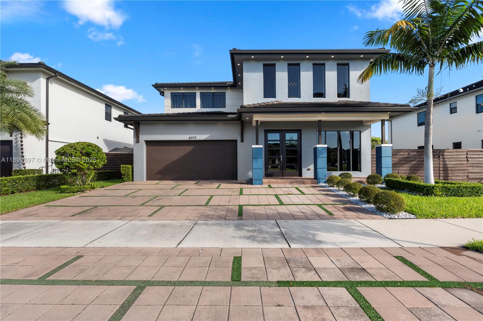 DUNNWOODY LAKE - Residential