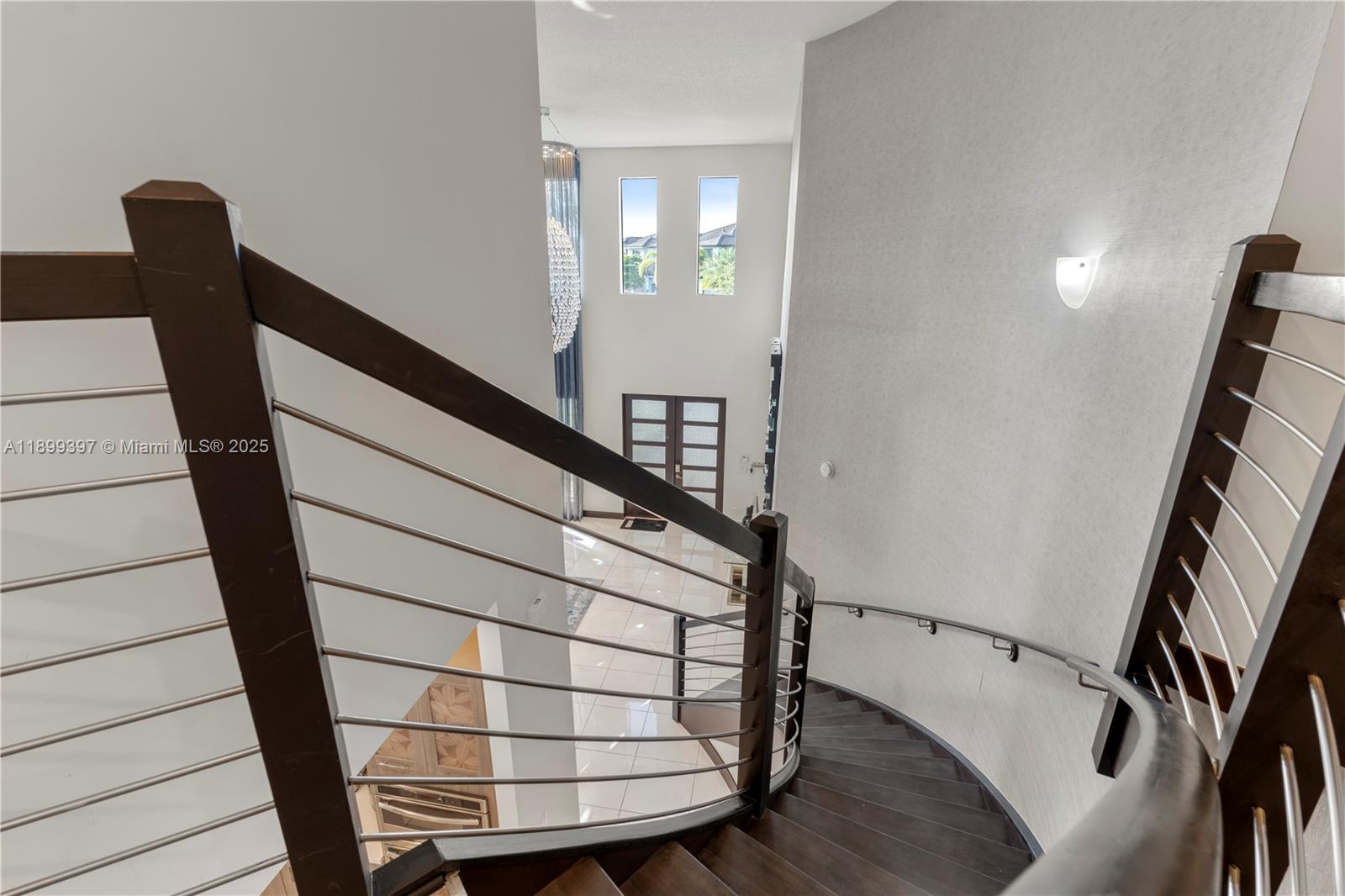 DUNNWOODY LAKE - Residential